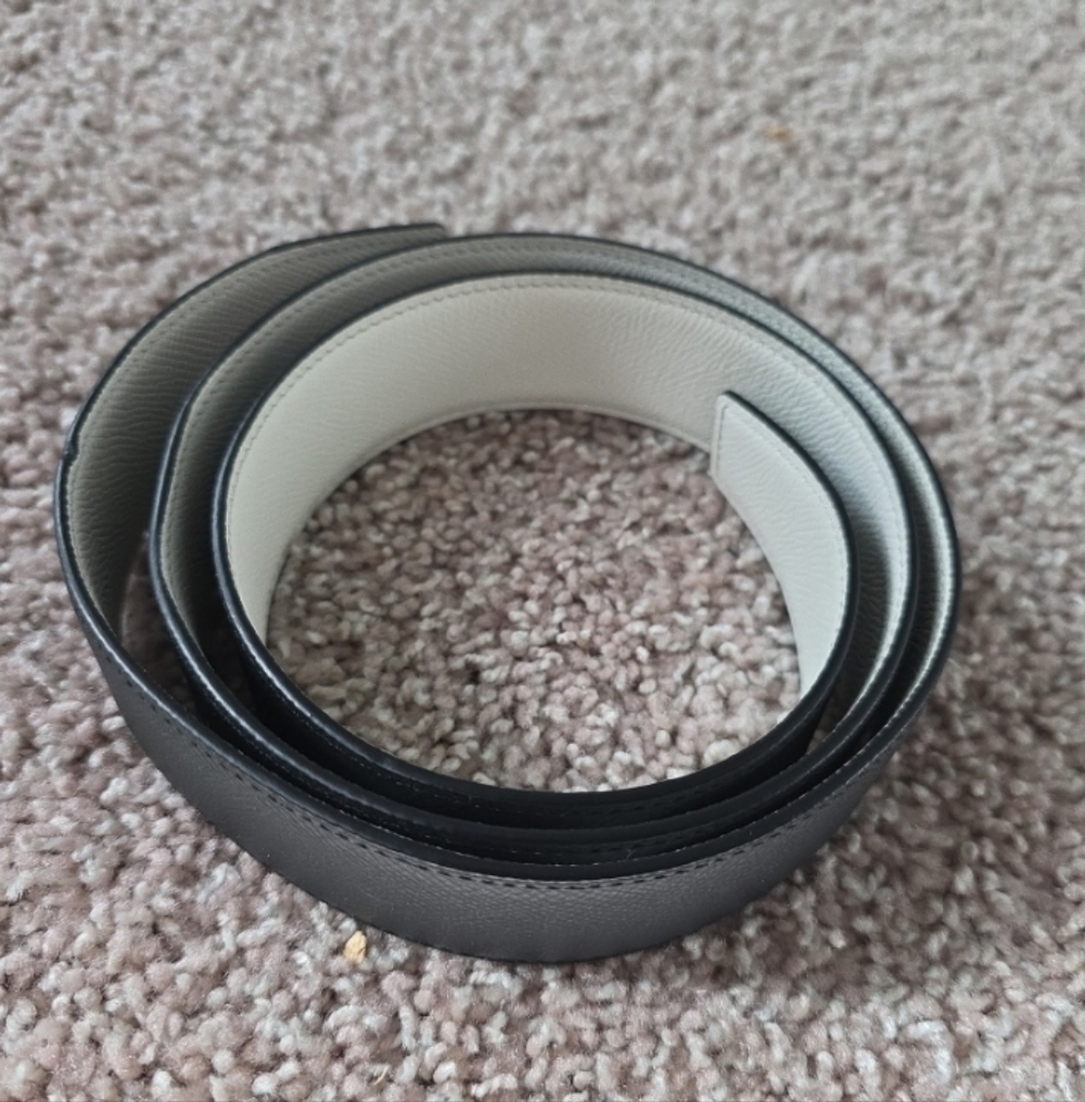 Hermes Reversible Black and White Leather Men's Belt Strap (With Hermes box/Bag)